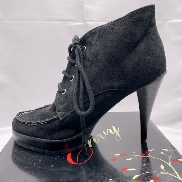 ENVY molly lace-up black suede chukka bootie - Picture 5 of 9